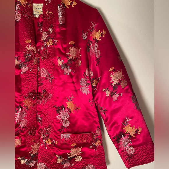 Peony Brand Padded Jacket - Picture 3 of 4